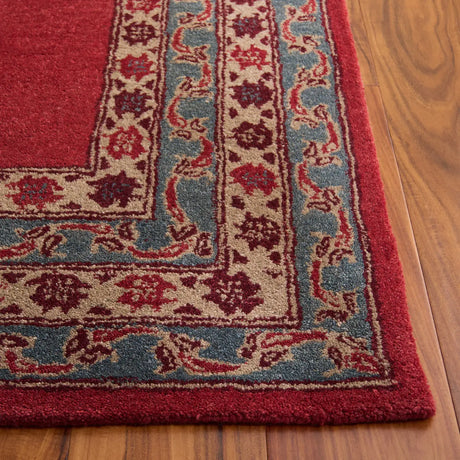 Safavieh Heritage 4'-0" x 6'-0" Rug in Red