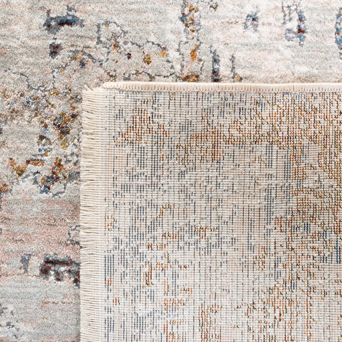 Safavieh Limitee 700 4'-0" x 6'-0" Rug in Beige / Beige