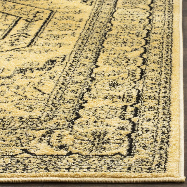 Safavieh Adirondack 4'-0" x 6'-0" Rug in Gold / Black