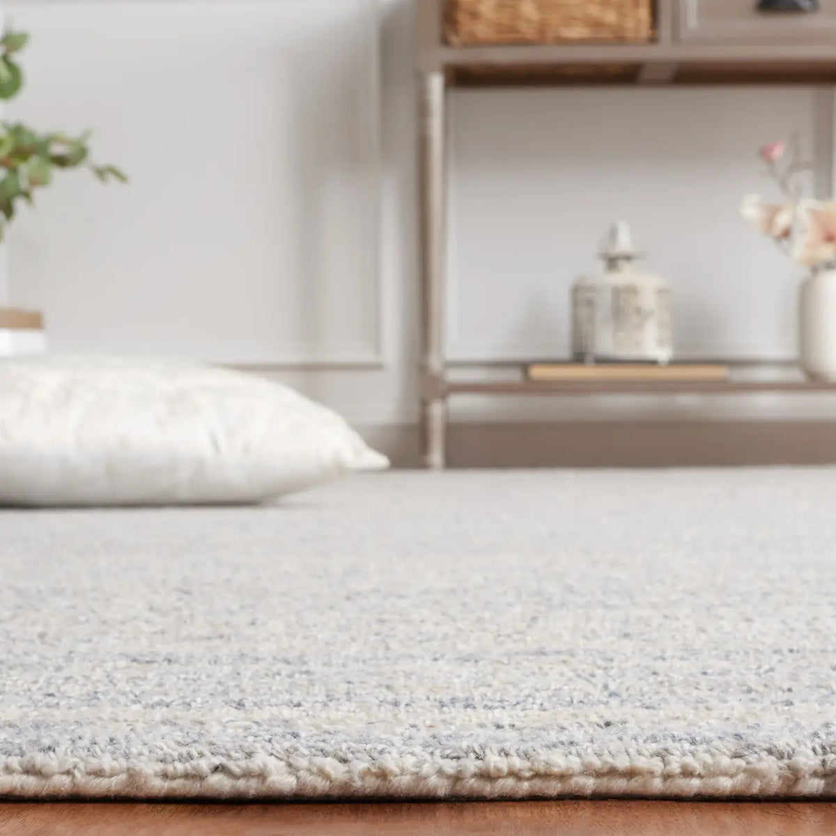 Safavieh Ebony 4'-0" x 6'-0" Rug in Blue / Grey