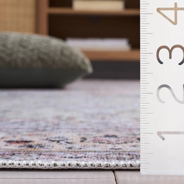 Safavieh Arizona 4'-0" x 6'-0" Rug in Light Green / Beige