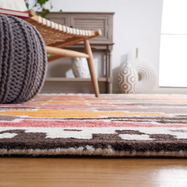 Safavieh Rodeo Drive 4'-0" x 6'-0" Rug in Black / Rust