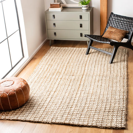 Safavieh Natural Fiber 4'-0" x 6'-0" Rug in Ivory / Natural