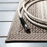 Safavieh Lakeside 200 4'-0" x 5'-7" Rug in Beige / Brown