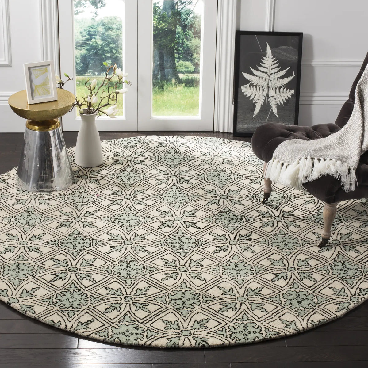 Safavieh Chatham 7'-0" x 7'-0" Rug in Light Blue / Ivory