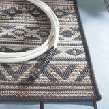 Safavieh Havana 4'-5" x 6'-5" Rug in Brown / Black