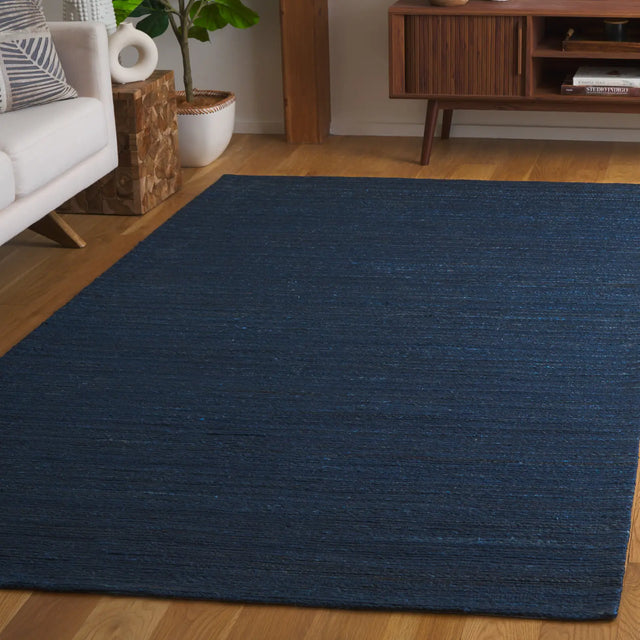 Safavieh Cape Cod 4'-0" x 6'-0" Rug in Navy