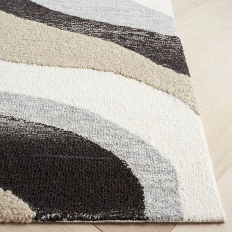 Safavieh Ebony 4'-0" x 6'-0" Rug in Ivory / Grey