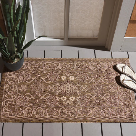 Safavieh Courtyard 2'-0" x 3'-7" Rug in Brown / Creme