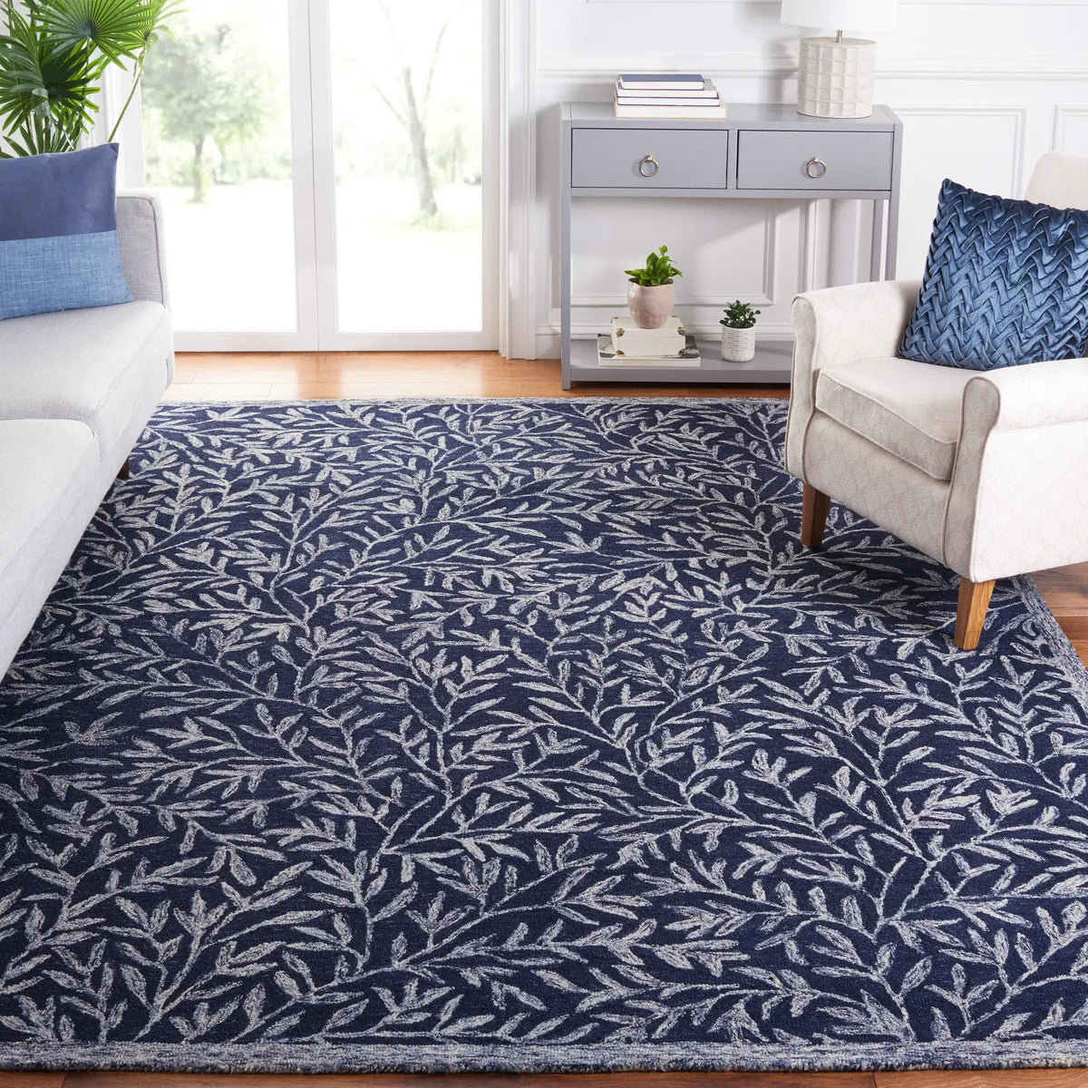 Safavieh Jardin 6'-0" x 9'-0" Rug in Navy / Ivory