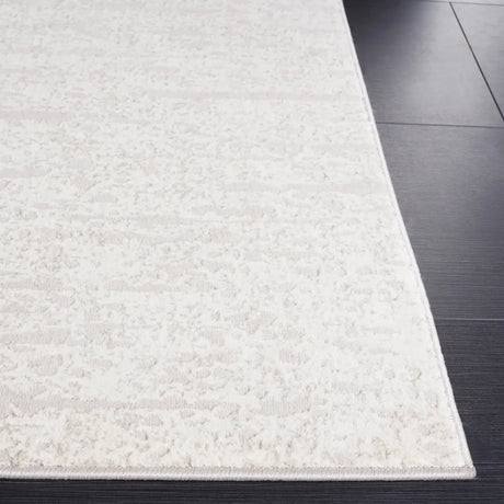 Safavieh Continental 4'-0" x 6'-0" Rug in Ivory / Beige