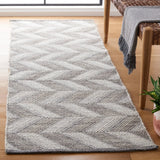 Safavieh Kilim 2'-3" x 7'-0" Rug in Grey / Ivory