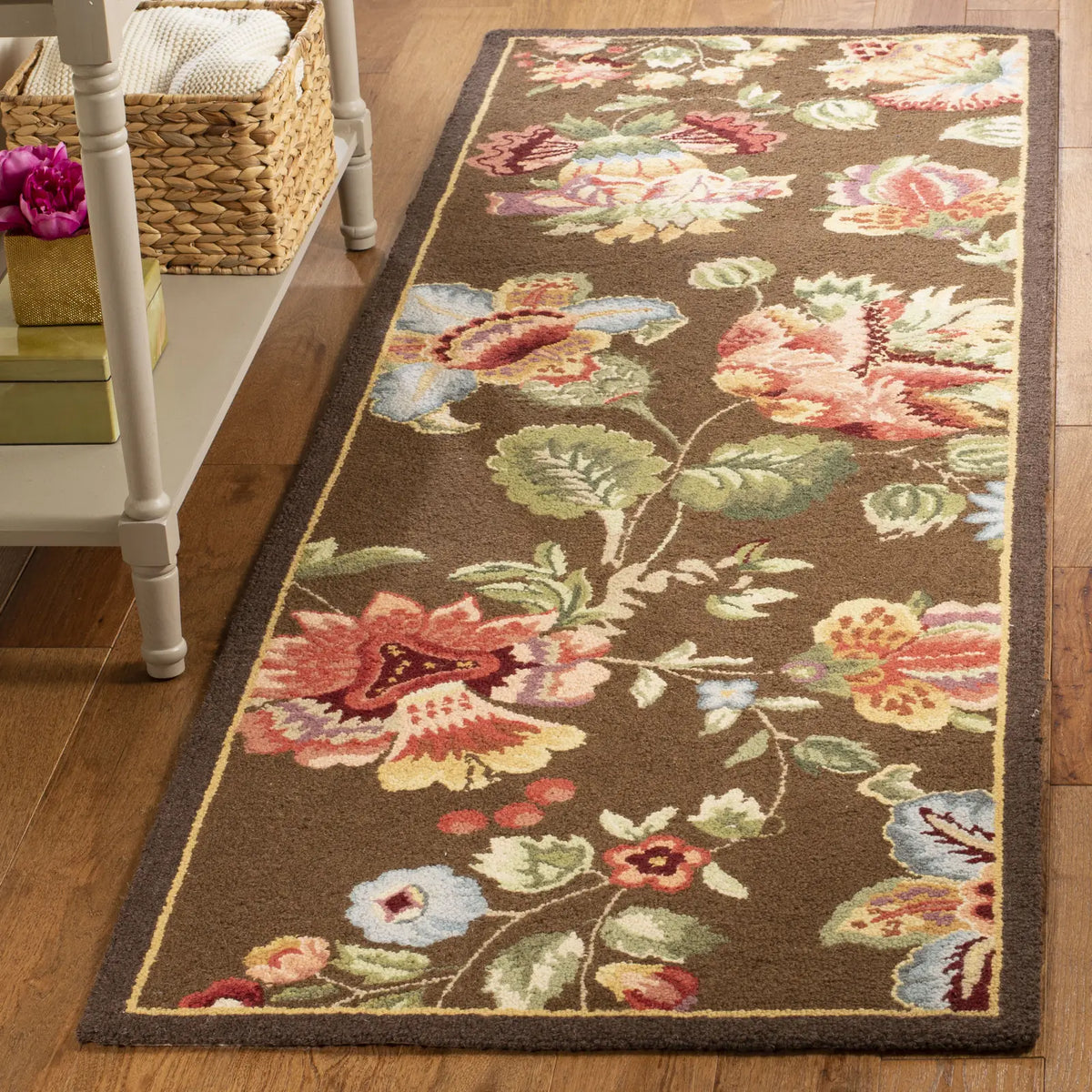 Safavieh Chelsea 2'-6" x 12'-0" Rug in Brown