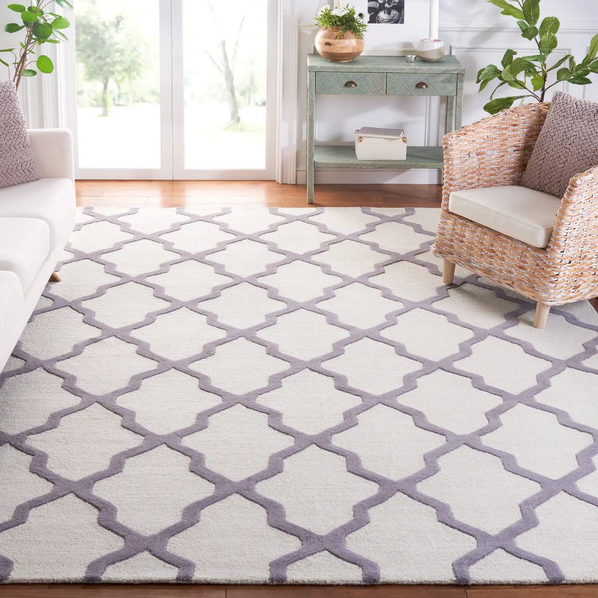 Safavieh Cambridge 10'-0" x 14'-0" Rug in Ivory / Silver