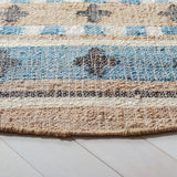 Safavieh Kilim 7'-0" x 7'-0" Rug in Blue / Ivory