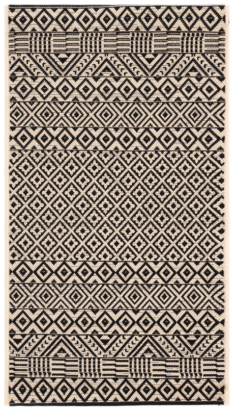 Safavieh Courtyard 2'-0" x 3'-7" Rug in Beige / Black