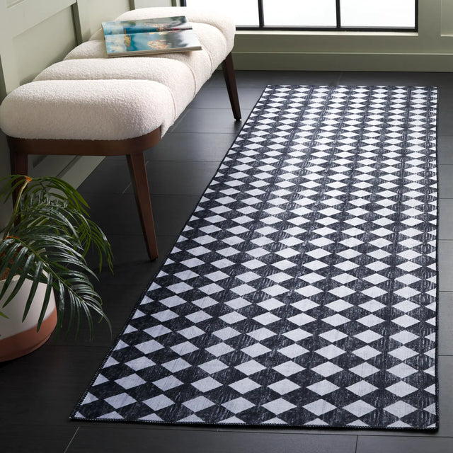 Safavieh Santa Clara 300 2'-6" x 8'-0" Rug in Black / Ivory