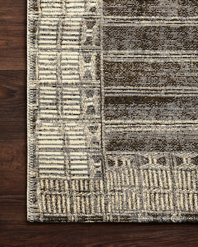 Loloi Mika Mik-07 Charcoal / Ivory Rugs - corner on wood