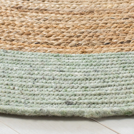 Safavieh Braided 5'-0" x 5'-0" Rug in Sage / Gold