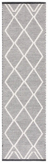 Safavieh Natura 2'-3" x 8'-0" Rug in Black / Ivory