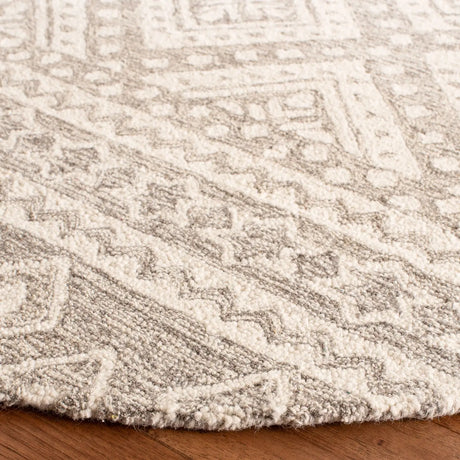 Safavieh Micro-Loop 5'-0" x 5'-0" Rug in Dark Grey / Ivory