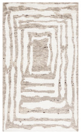 Safavieh Casablanca 4'-0" x 6'-0" Rug in Ivory / Light Brown