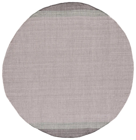 Safavieh Montauk 7'-0" x 7'-0" Rug in Green / Grey