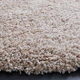 Safavieh Santa Monica Shag 6'-7" x 6'-7" Rug in Beige