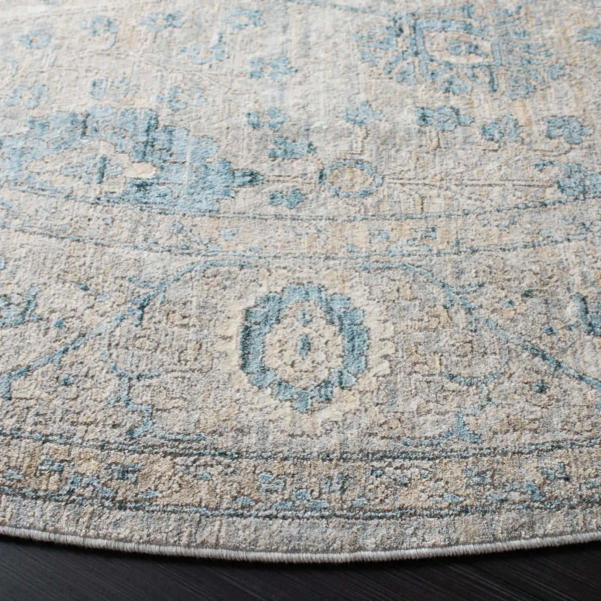 Safavieh Dream 6'-7" x 6'-7" Rug in Grey / Blue