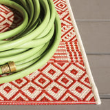 Safavieh Courtyard 4'-0" x 5'-7" Rug in Beige / Red