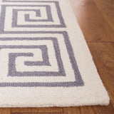 Safavieh Metro 4'-0" x 6'-0" Rug in Ivory / Grey