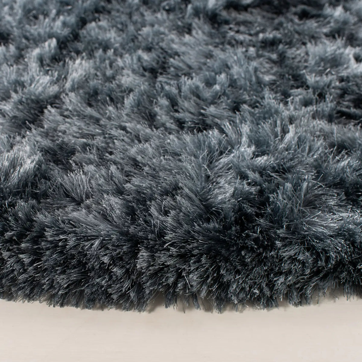 Safavieh Ocean Shag 6'-0" x 6'-0" Rug in Slate