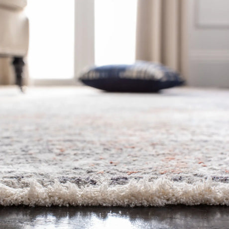 Safavieh Dream 4'-0" x 6'-0" Rug in Grey / Blue