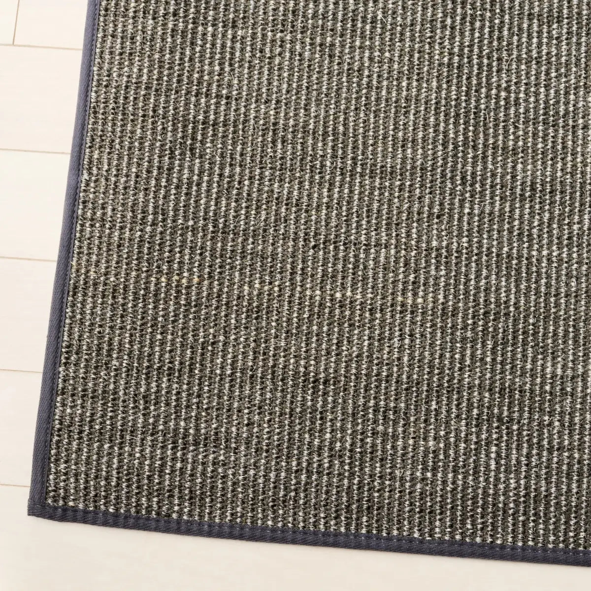 Safavieh Martha Stewart 8'-0" x 10'-0" Rug in Charcoal