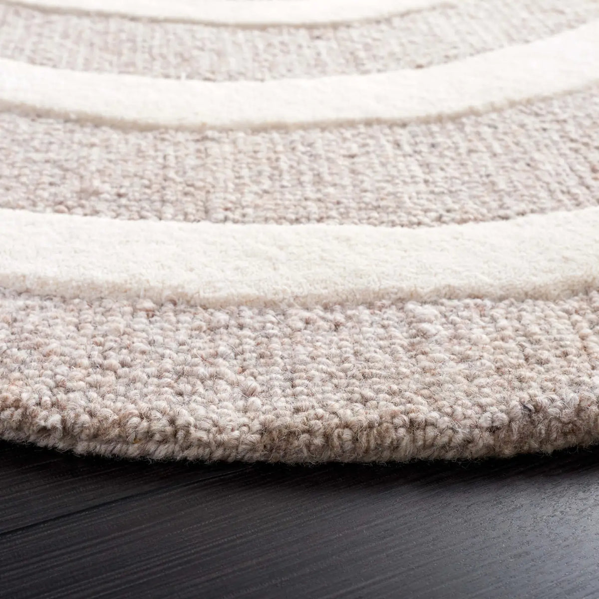 Safavieh Novelty 5'-0" x 5'-0" Rug in Beige / Ivory