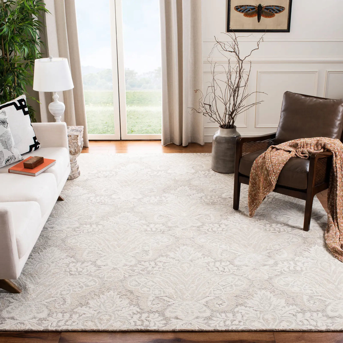 Safavieh Micro-Loop 10'-0" x 14'-0" Rug in Beige