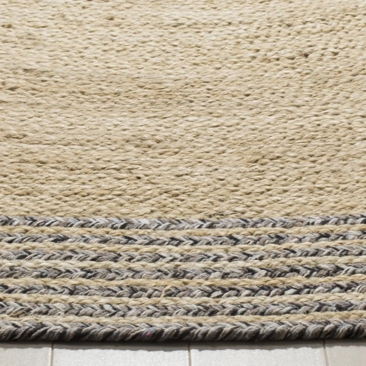Safavieh Cape Cod 5'-0" x 5'-0" Rug in Ivory / Steel Grey