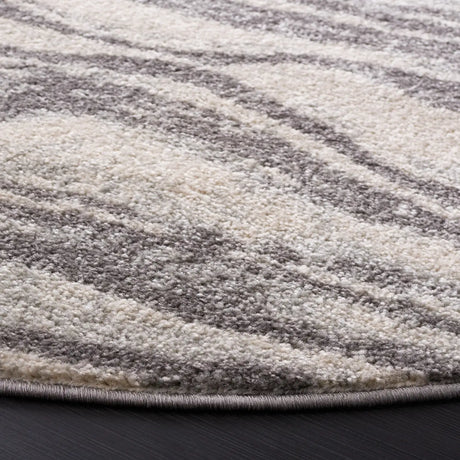 Safavieh Tulum 6'-7" x 6'-7" Rug in Ivory / Grey