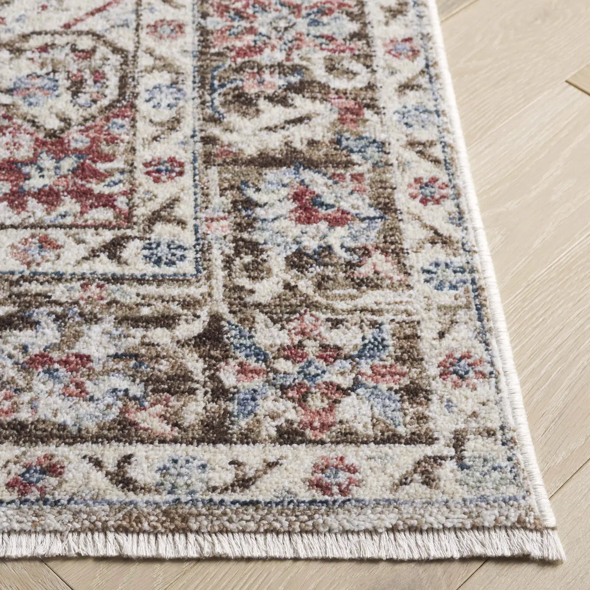 Safavieh Antique Patina 4'-0" x 5'-7" Rug in Beige / Brown