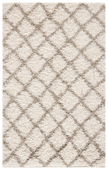 Safavieh Sgd-Dallas Shag 3'-0" x 5'-0" Rug in Ivory / Beige