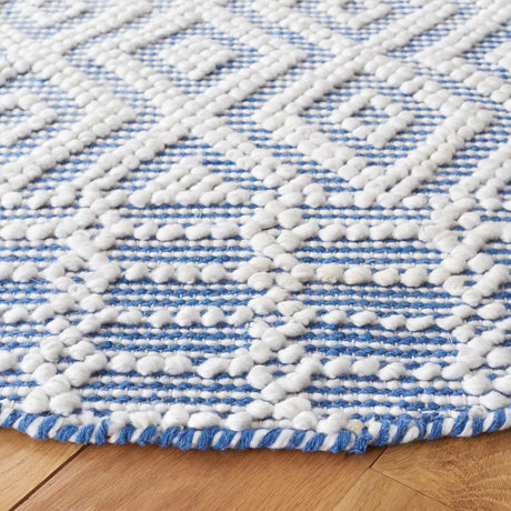Safavieh Casablanca 6'-0" x 6'-0" Rug in Blue / Ivory