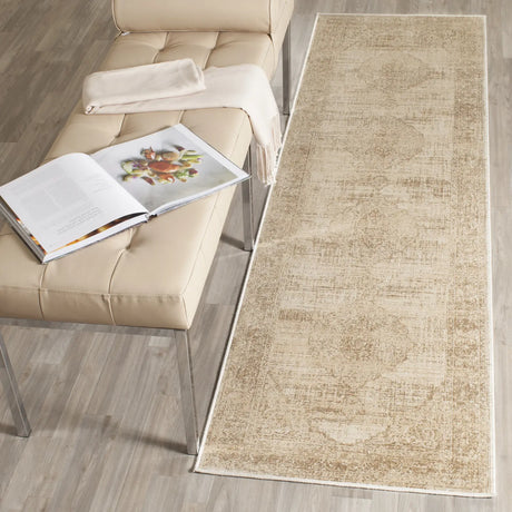 Safavieh Vintage 2'-2" x 8'-0" Rug in Creme