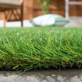 Safavieh Turf 4'-0" x 6'-0" Rug in Green