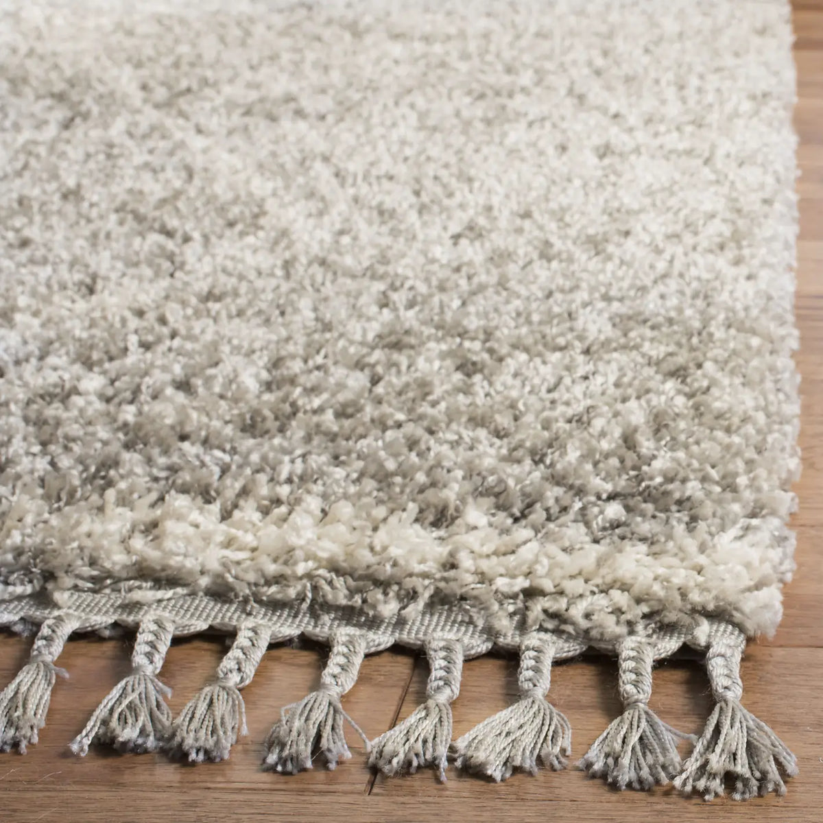 Safavieh Pro Lux Shag 400 4'-0" x 6'-0" Rug in Grey / Cream