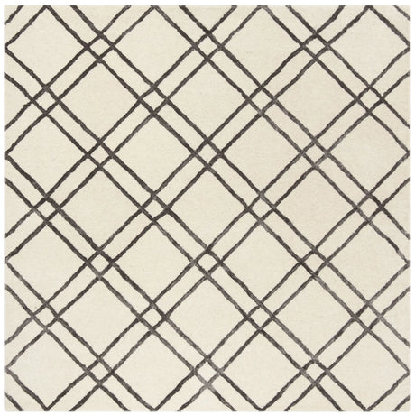 Safavieh Himalaya 6'-0" x 6'-0" Rug in Ivory / Dark Grey