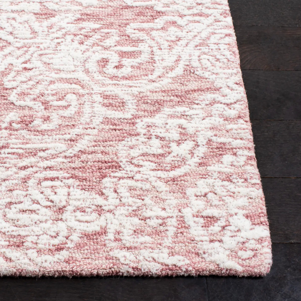 Safavieh Metro 4'-0" x 6'-0" Rug in Dark Pink / Ivory