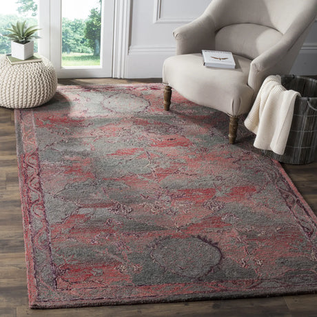 Safavieh Vintage Oushak 5'-0" x 8'-0" Rug in Red