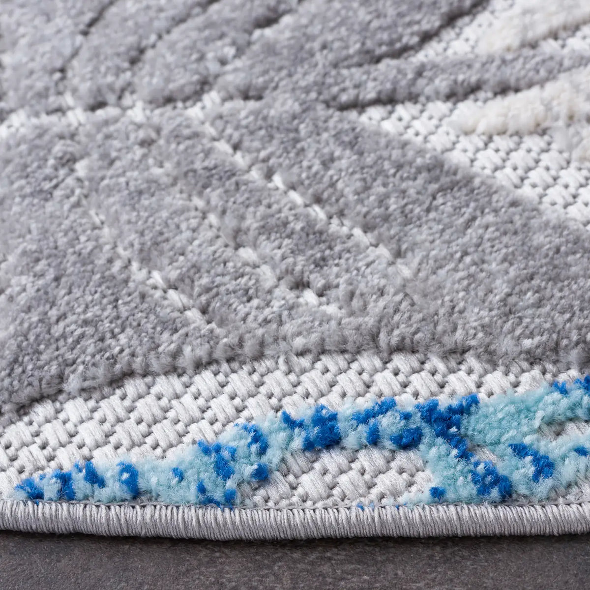Safavieh Cabana 5'-3" x 5'-3" Rug in Grey / Blue