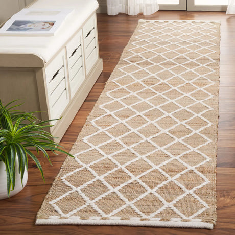 Safavieh Natural Fiber 2'-3" x 9'-0" Rug in Natural / Ivory