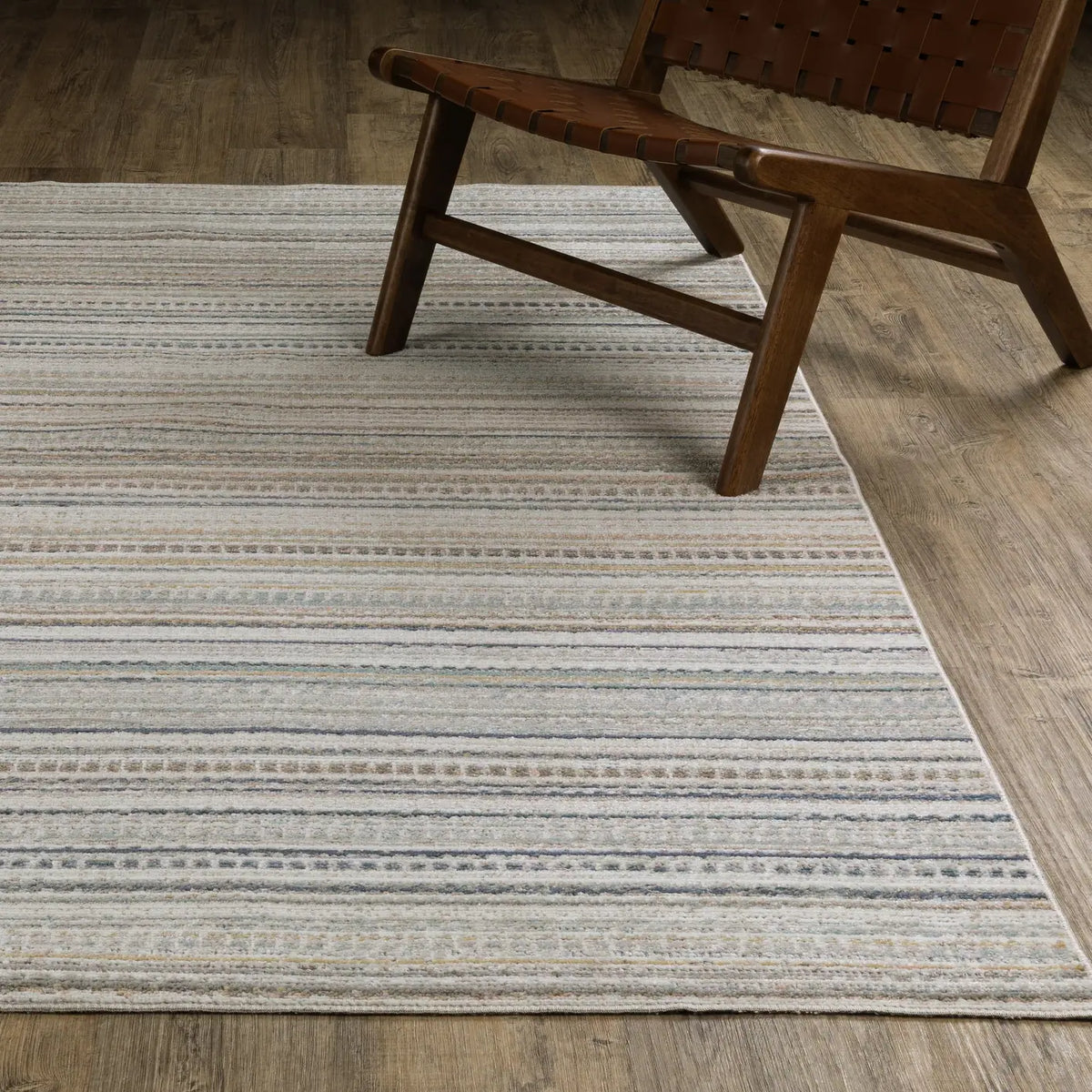 Oriental Weavers Sphinx Cavett CAV10 Multi Rugs - angle/detail